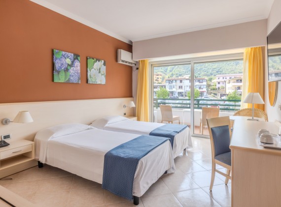 Camera Vista Giardino
